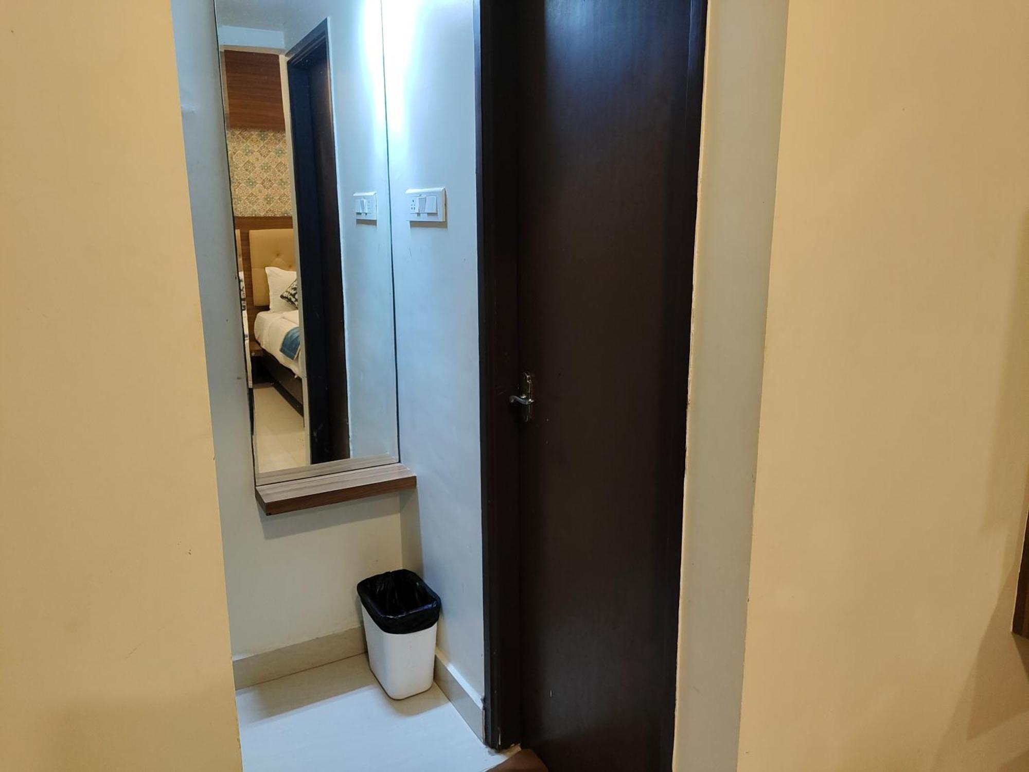 Sma Grand Inn, Triplicane Chennai Exterior photo