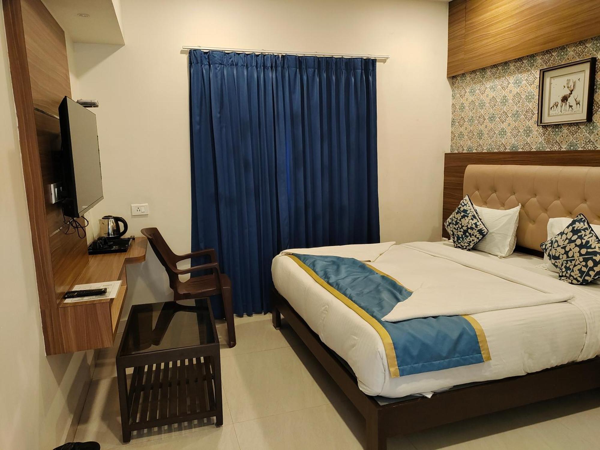 Sma Grand Inn, Triplicane Chennai Exterior photo